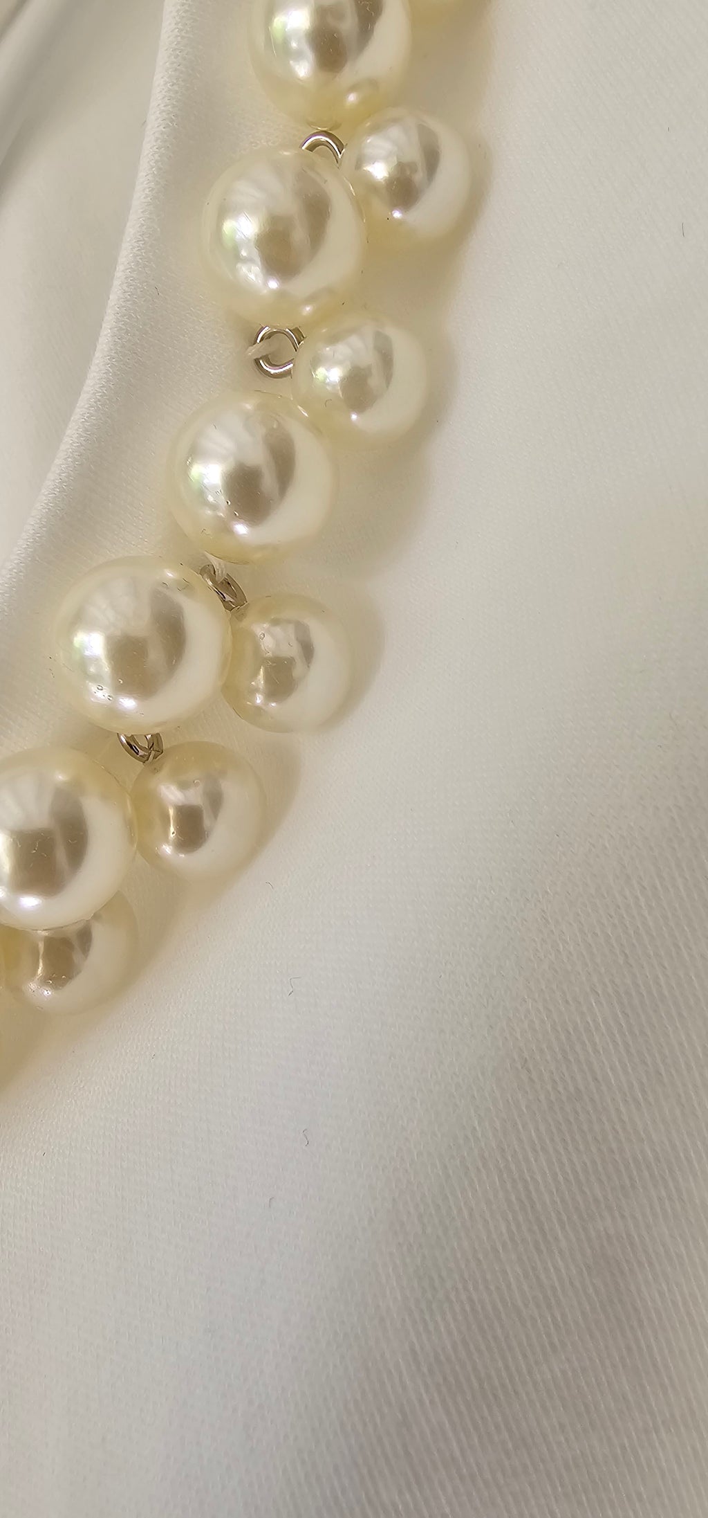 Top Blanc à Perles & Épaulettes