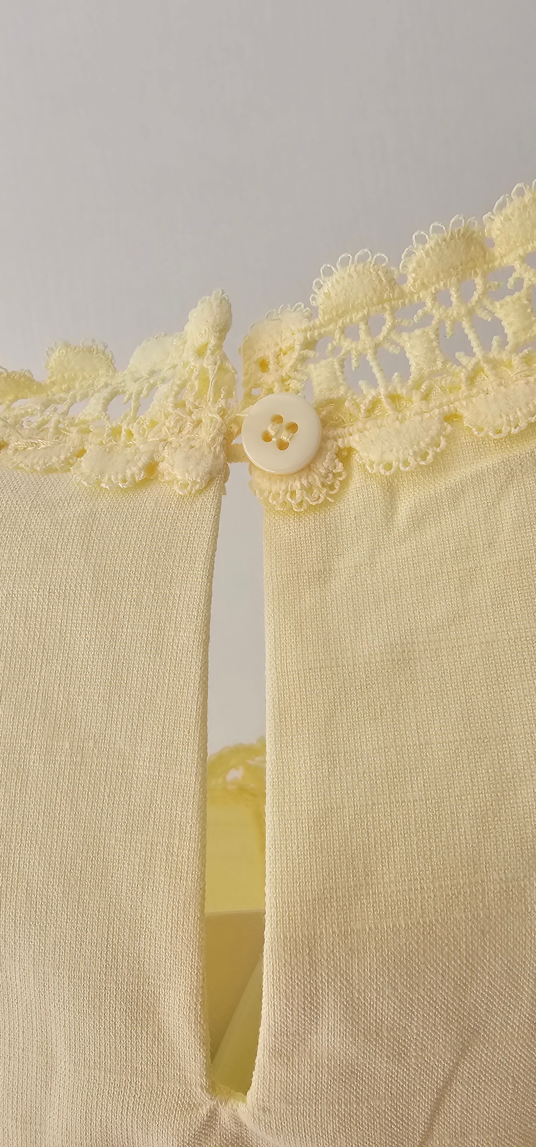 Blouse Jaune Dentelle Manches Courtes