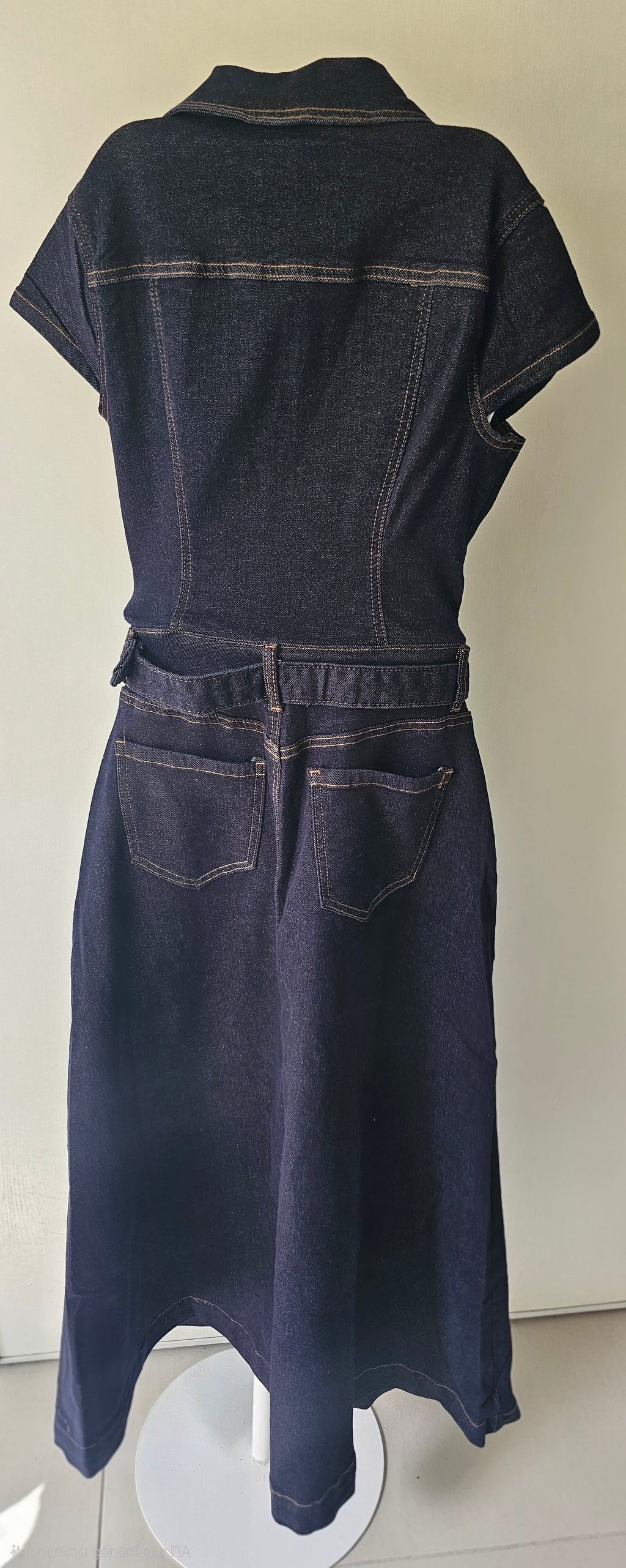 Robe Longue en Jeans Manches Courtes & Ceinture Dorée