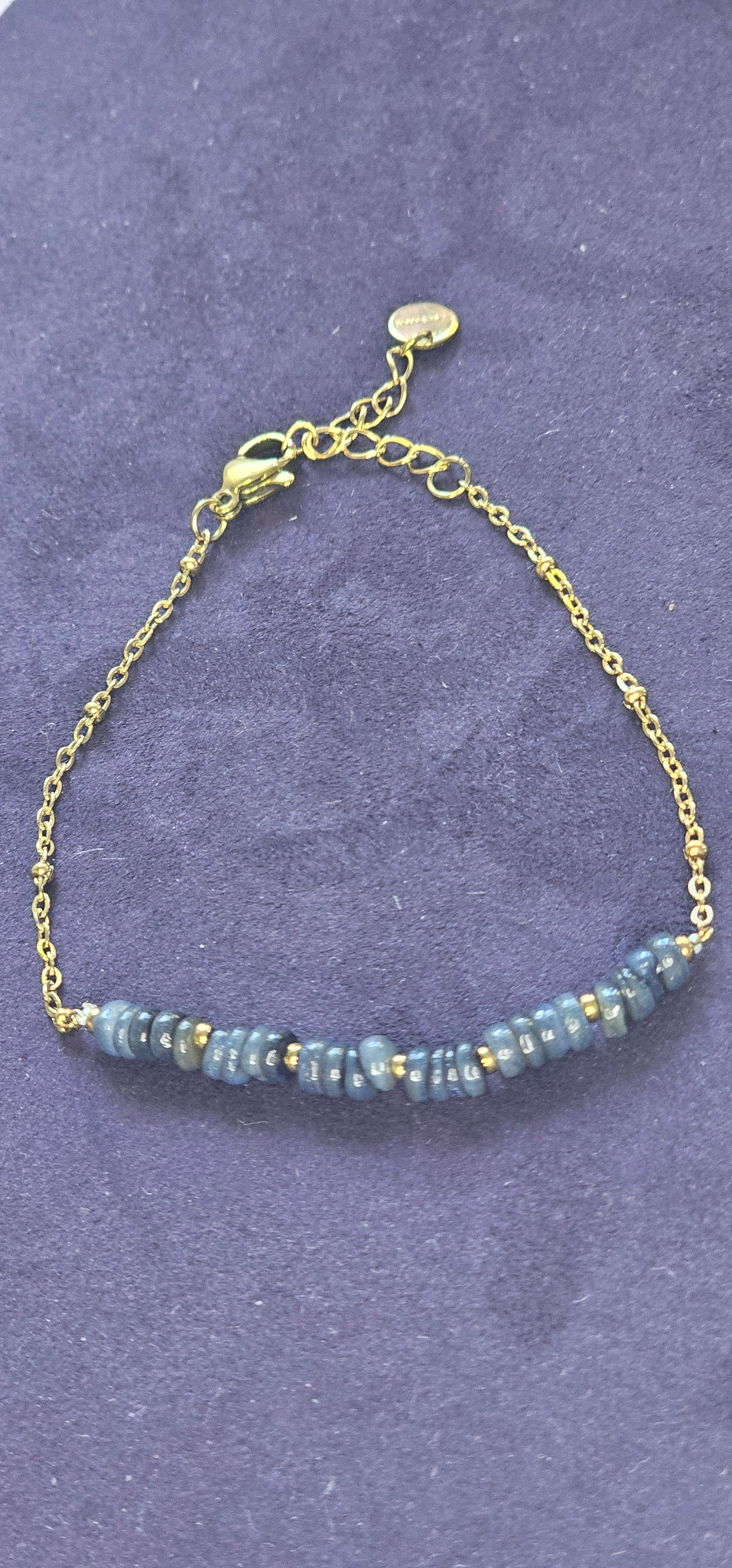 Bracelet Chaîne Dorée – Perle Bleues Ardoise en Rondelles