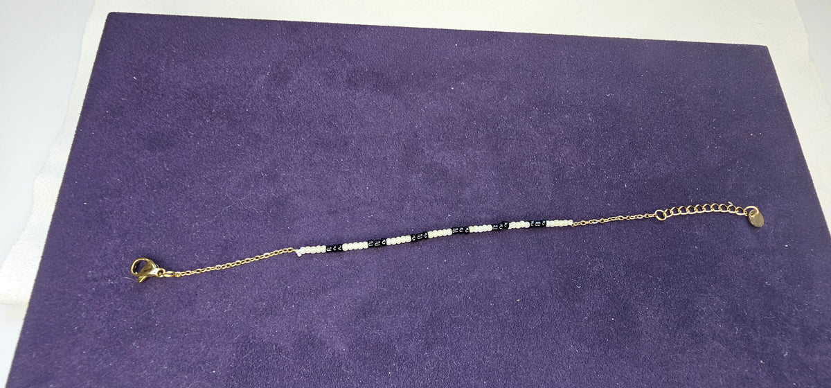 Bracelet Rocailles Noir & Blanc – Motif Graphique Bohème