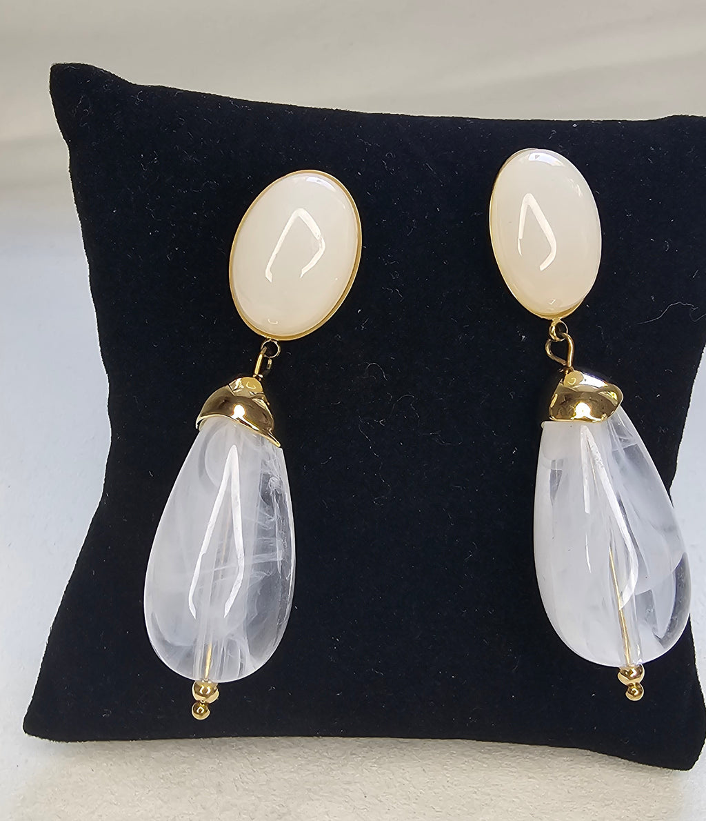 Boucles d'Oreilles Pendantes Cabochon Blanc & Goutte Cristal – Dorées